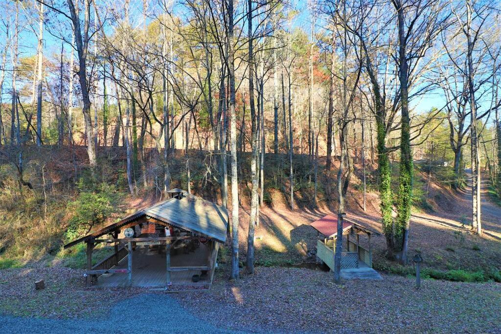 Oktoberfest Themed Cabin In Woods Stream #14 Хелен Экстерьер фото