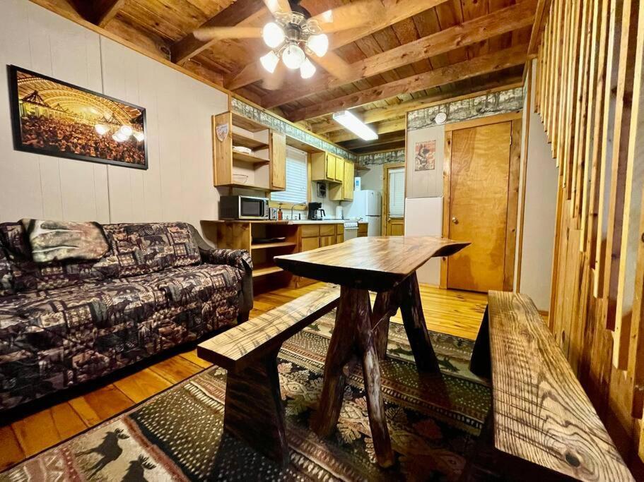 Oktoberfest Themed Cabin In Woods Stream #14 Хелен Экстерьер фото